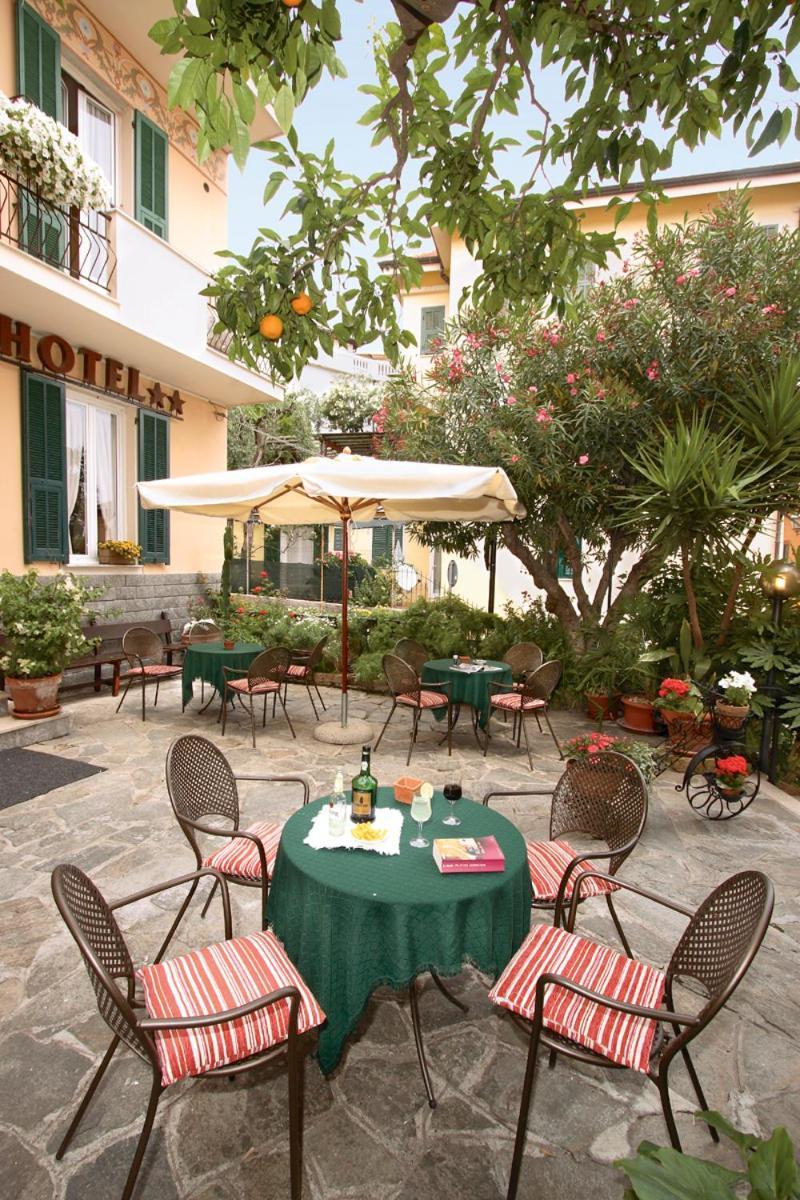 Hotel Villa Bianca Laigueglia Zewnętrze zdjęcie